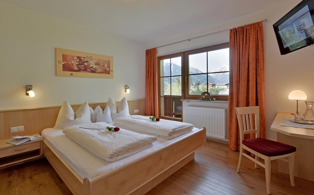 Ferienhof Hubertus Mayrhofen Exterior foto